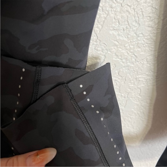 Lululemon Fast & Free Tight I| 25"
Reflective Nulux Incognito Camo Multi
Grey - Picture 11 of 12